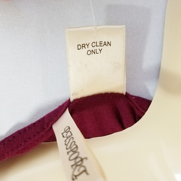 *SOLD* Passport by Mandee Red Sheer Sequin - Picture 4 of 5